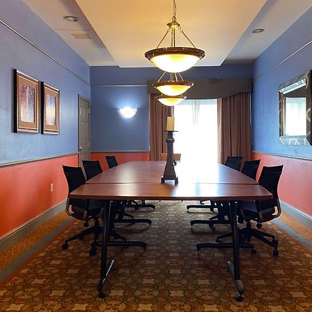 La Quinta By Wyndham Islip - Macarthur Airport Bohemia Zewnętrze zdjęcie