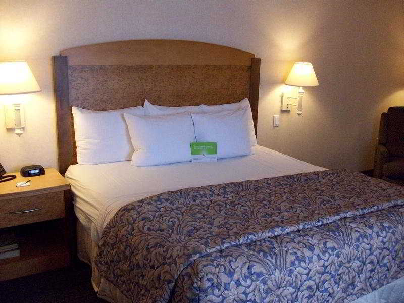La Quinta By Wyndham Islip - Macarthur Airport Bohemia Pokój zdjęcie