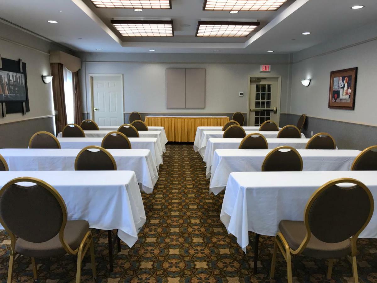 La Quinta By Wyndham Islip - Macarthur Airport Bohemia Zewnętrze zdjęcie